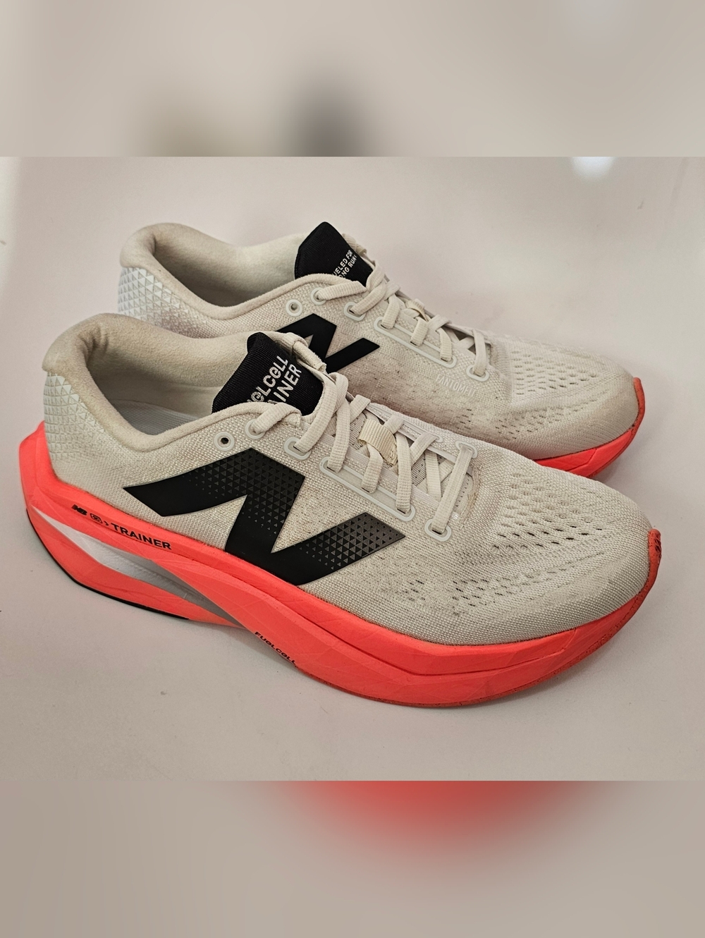 Men's New Balance Supercomp v3 size 9